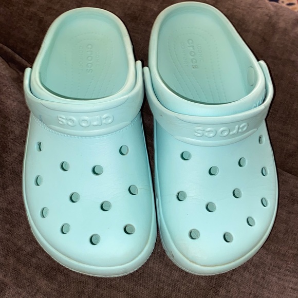 Blue crocs - Picture 2 of 3